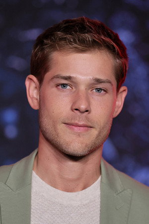 Mason Dye portrait