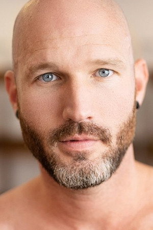Vin Roxx portrait