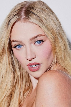 Jenna Hogan portrait