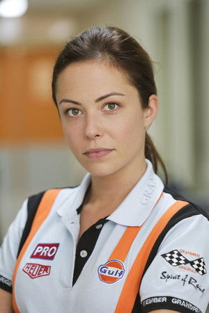 Dounia Coesens portrait