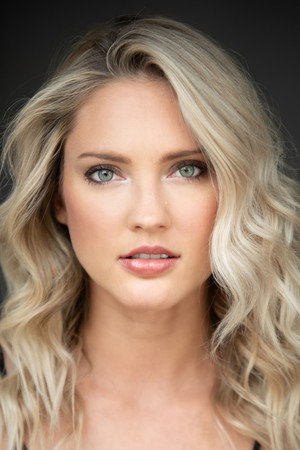 Ciara Hanna portrait