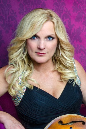 Rhonda Vincent portrait