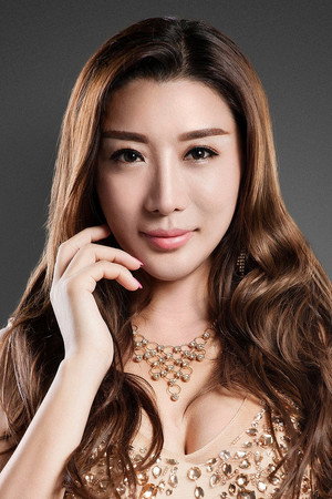 Candy Liu Yan portrait