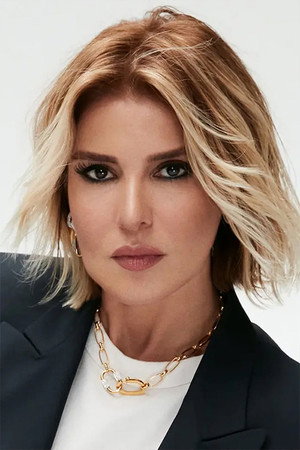 Gülben Ergen portrait