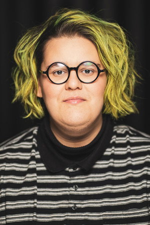 Safia Nolin portrait