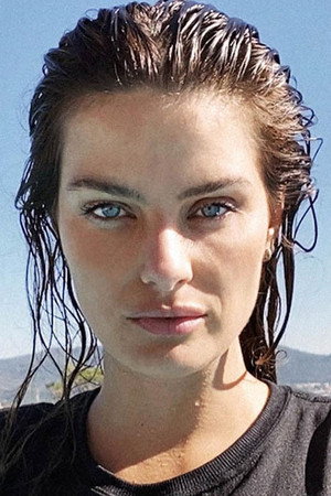 Isabeli Fontana portrait