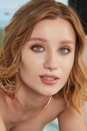 Lily Blossom portrait