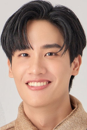 Tawan Vihokratana portrait