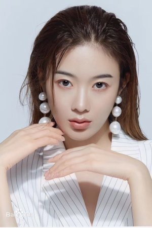 Bu Ziying portrait