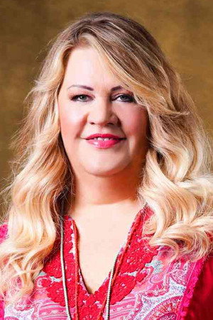 Ilka Bessin portrait