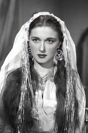 Mariam Fakhr Eddine portrait