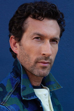 Aaron Lazar portrait