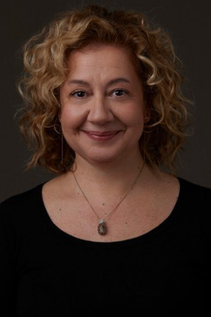 Özlem Çakar portrait