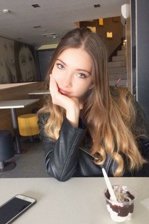 Ecem Arıkan portrait