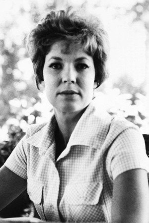 Lynn Carlin portrait