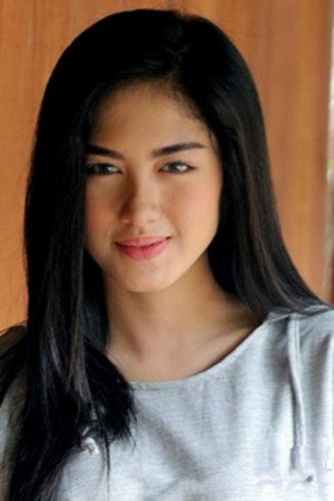 Ochi Rosdiana portrait