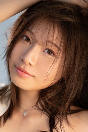 Tsuna Sakuma portrait