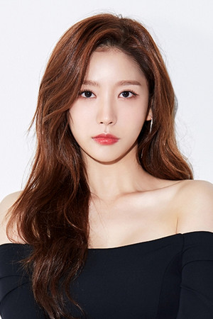 Lee Hwa-Kyum portrait