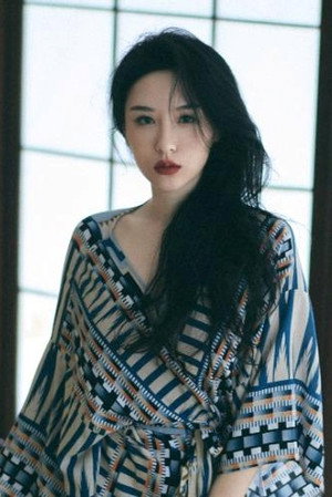 Liu Jingyi portrait