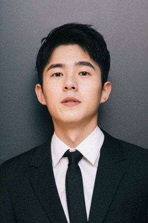 Liu Haoran portrait