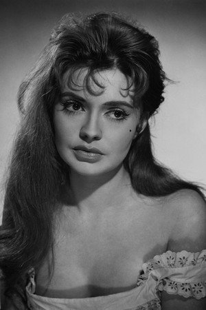 Yvonne Monlaur portrait