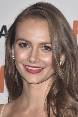 Andi Matichak portrait