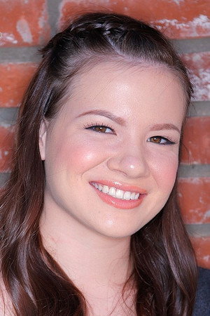 Alison Rey portrait