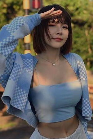 Lin Min-Chen portrait