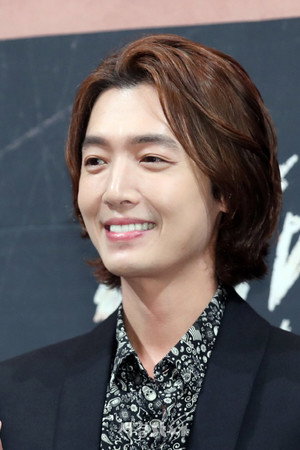 Jung Kyung-ho portrait