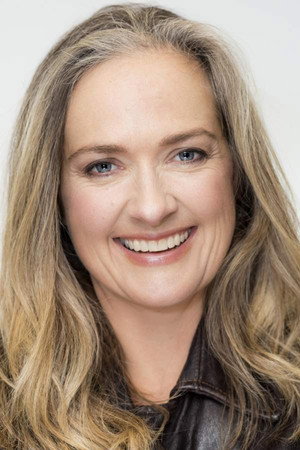 Elisabeth Easther portrait