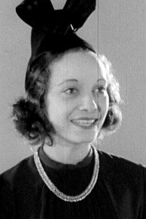 Gloria Press portrait