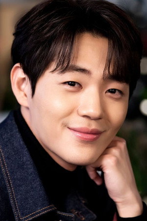 Shin Jae-ha portrait