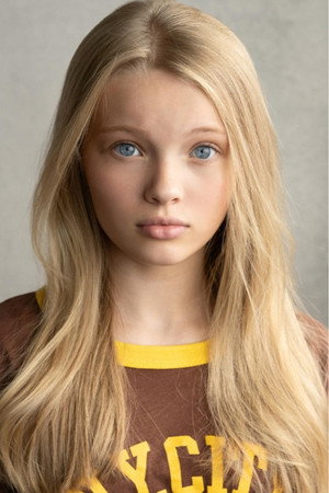 Millie-Rose Crossley portrait