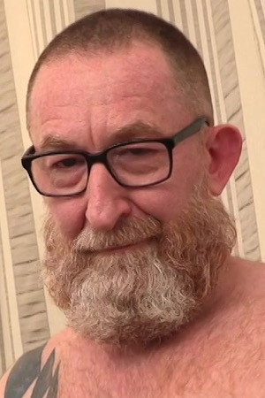 Bearto portrait