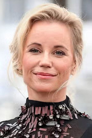 Sofia Helin portrait