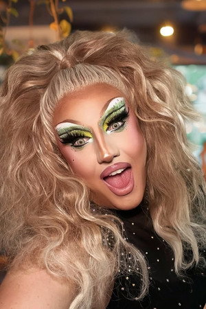 Ginger Bitch portrait