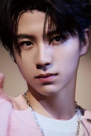 Huang Yubo portrait