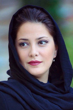 Tannaz Tabatabaei portrait