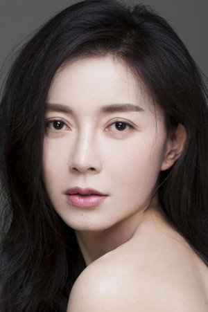 Liu Min portrait