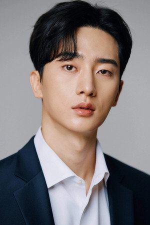 Kim Jun-gyeong portrait