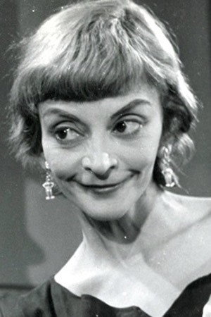 Zezé Macedo portrait