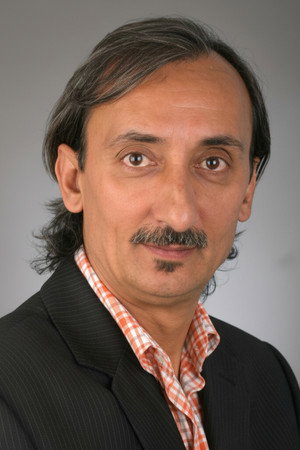 Erol Aydın portrait