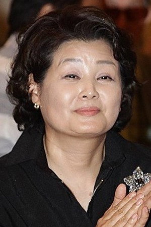 Lee Geum-ju portrait