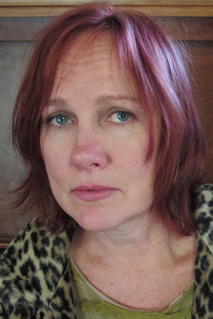 Iris DeMent portrait