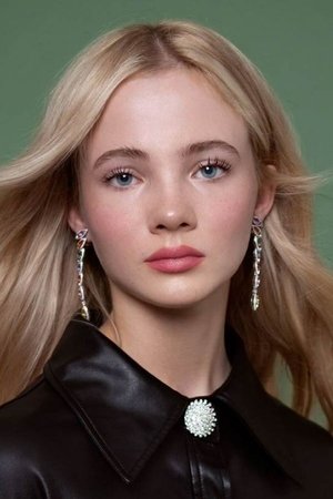 Freya Allan portrait