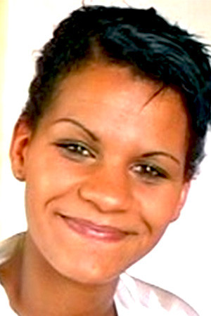 Gloria Summer portrait