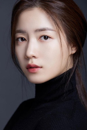 Ryu Hwa-young portrait