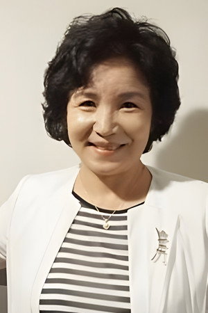 Park Hye-jin portrait