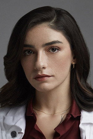 Hazar Ergüçlü portrait