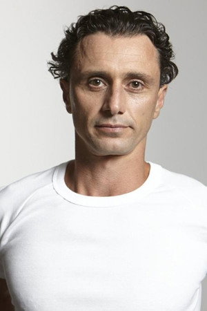 Steve Vella portrait